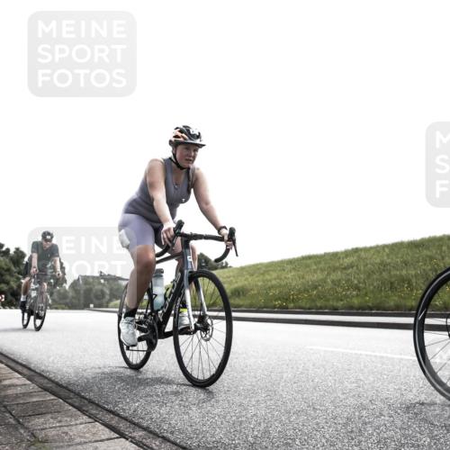 21.06.2026 - 29. Vierlanden-Triathlon H.Heesch http://msf.ph/oto/9905644 21.06.2026 11:12:00 Radfahren 293, 296, 302, 500, 656, 707, 743, 751 meine-sportfotos.de