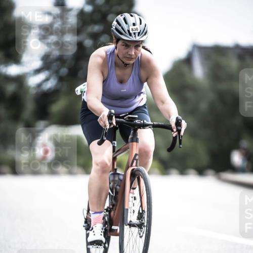 21.06.2026 - 29. Vierlanden-Triathlon H.Heesch http://msf.ph/oto/9905659 21.06.2026 11:39:55 Radfahren 641, 647, 685, 721, 739, 830 meine-sportfotos.de