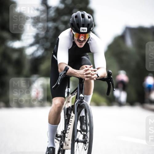 21.06.2026 - 29. Vierlanden-Triathlon H.Heesch http://msf.ph/oto/9905664 21.06.2026 11:42:48 Radfahren 632, 633, 701, 757 meine-sportfotos.de