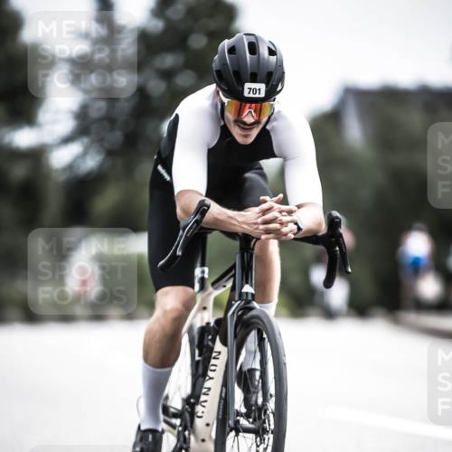 21.06.2026 - 29. Vierlanden-Triathlon H.Heesch http://msf.ph/oto/9905667 21.06.2026 11:42:48 Radfahren 632, 633, 701, 757 meine-sportfotos.de