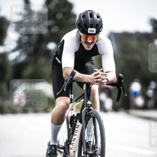 21.06.2026 - 29. Vierlanden-Triathlon H.Heesch http://msf.ph/oto/9905670 21.06.2026 11:42:48 Radfahren 632, 633, 701, 757 meine-sportfotos.de