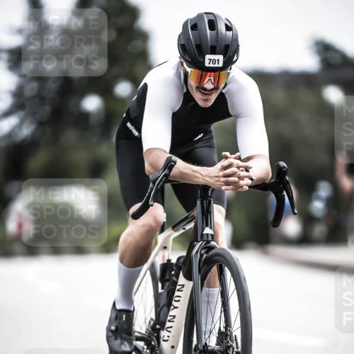 21.06.2026 - 29. Vierlanden-Triathlon H.Heesch http://msf.ph/oto/9905673 21.06.2026 11:42:48 Radfahren 632, 633, 701, 757 meine-sportfotos.de