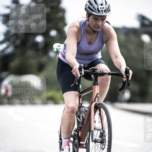 21.06.2026 - 29. Vierlanden-Triathlon H.Heesch http://msf.ph/oto/9905677 21.06.2026 11:39:55 Radfahren 641, 647, 685, 721, 739, 830 meine-sportfotos.de
