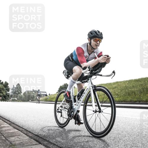 21.06.2026 - 29. Vierlanden-Triathlon H.Heesch http://msf.ph/oto/9905681 21.06.2026 11:12:57 Radfahren 703 meine-sportfotos.de