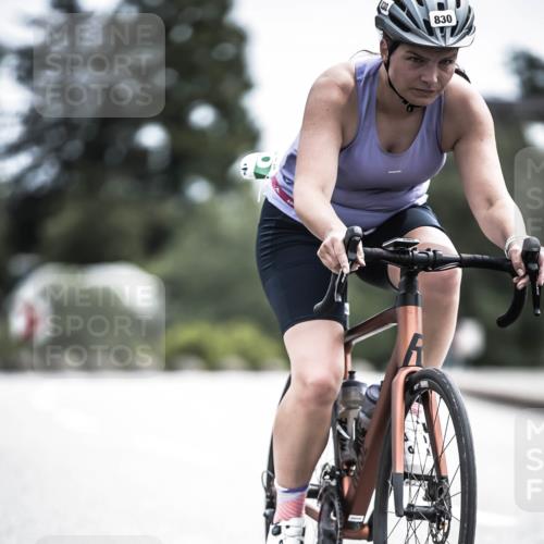 21.06.2026 - 29. Vierlanden-Triathlon H.Heesch http://msf.ph/oto/9905683 21.06.2026 11:39:55 Radfahren 641, 647, 685, 721, 739, 830 meine-sportfotos.de