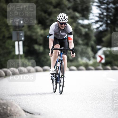 21.06.2026 - 29. Vierlanden-Triathlon H.Heesch http://msf.ph/oto/9905701 21.06.2026 11:43:00 Radfahren 699, 728, 729 meine-sportfotos.de