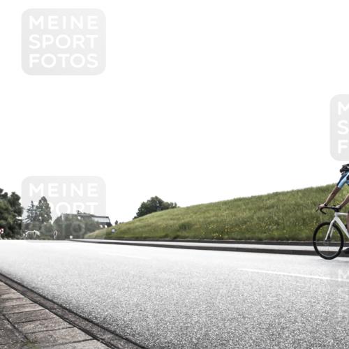 21.06.2026 - 29. Vierlanden-Triathlon H.Heesch http://msf.ph/oto/9905726 21.06.2026 11:13:45 Radfahren 178, 266, 655 meine-sportfotos.de