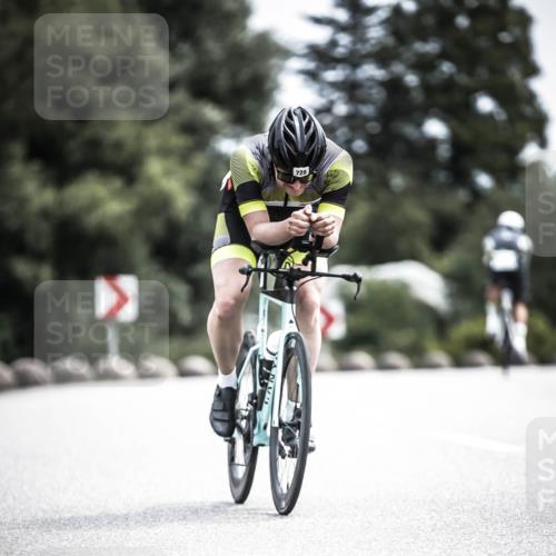 21.06.2026 - 29. Vierlanden-Triathlon H.Heesch http://msf.ph/oto/9905740 21.06.2026 11:43:01 Radfahren 699, 728, 729 meine-sportfotos.de