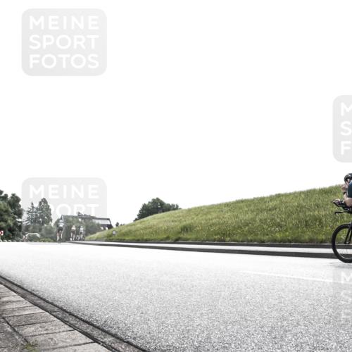21.06.2026 - 29. Vierlanden-Triathlon H.Heesch http://msf.ph/oto/9905748 21.06.2026 11:14:19 Radfahren 6, 231, 273 meine-sportfotos.de