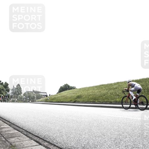 21.06.2026 - 29. Vierlanden-Triathlon H.Heesch http://msf.ph/oto/9905760 21.06.2026 11:14:24 Radfahren 6, 40 meine-sportfotos.de
