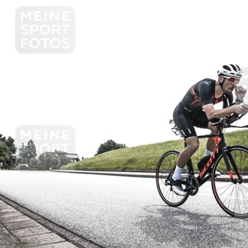 21.06.2026 - 29. Vierlanden-Triathlon H.Heesch http://msf.ph/oto/9905766 21.06.2026 11:14:43 Radfahren 660 meine-sportfotos.de
