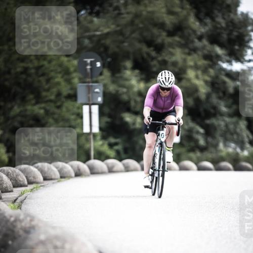 21.06.2026 - 29. Vierlanden-Triathlon H.Heesch http://msf.ph/oto/9905786 21.06.2026 11:43:09 Radfahren 276, 707, 764 meine-sportfotos.de