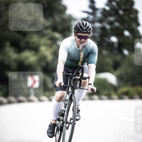 21.06.2026 - 29. Vierlanden-Triathlon H.Heesch http://msf.ph/oto/9905813 21.06.2026 11:43:18 Radfahren 41, 213, 707, 717 meine-sportfotos.de