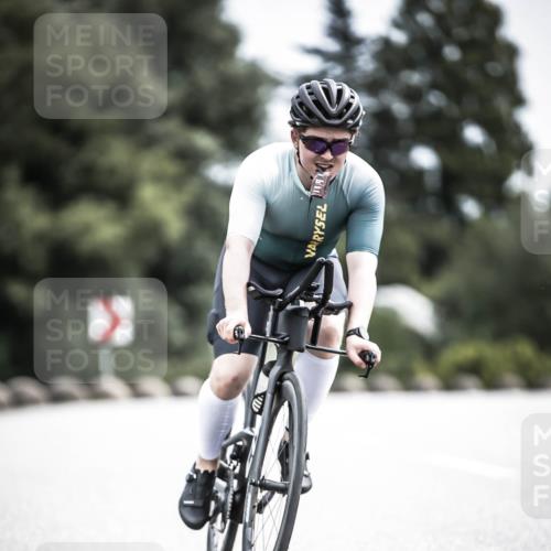 21.06.2026 - 29. Vierlanden-Triathlon H.Heesch http://msf.ph/oto/9905816 21.06.2026 11:43:18 Radfahren 41, 213, 707, 717 meine-sportfotos.de