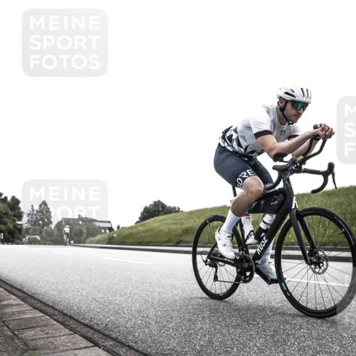 21.06.2026 - 29. Vierlanden-Triathlon H.Heesch http://msf.ph/oto/9905825 21.06.2026 11:16:55 Radfahren 74, 723, 1358 meine-sportfotos.de