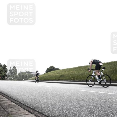 21.06.2026 - 29. Vierlanden-Triathlon H.Heesch http://msf.ph/oto/9905845 21.06.2026 11:17:57 Radfahren 180 meine-sportfotos.de