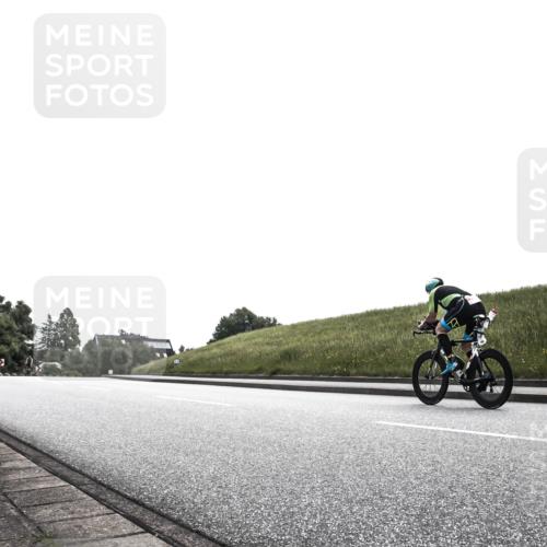 21.06.2026 - 29. Vierlanden-Triathlon H.Heesch http://msf.ph/oto/9905848 21.06.2026 11:18:07 Radfahren 128, 228, 684 meine-sportfotos.de