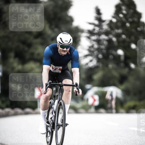 21.06.2026 - 29. Vierlanden-Triathlon H.Heesch http://msf.ph/oto/9905851 21.06.2026 10:24:20 Radfahren 74, 172, 196, 240, 377, 545 meine-sportfotos.de