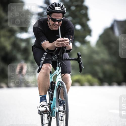 21.06.2026 - 29. Vierlanden-Triathlon H.Heesch http://msf.ph/oto/9905869 21.06.2026 11:40:03 Radfahren 641, 739, 850 meine-sportfotos.de