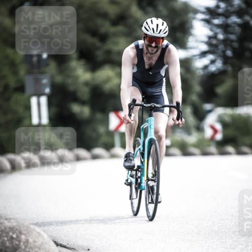 21.06.2026 - 29. Vierlanden-Triathlon H.Heesch http://msf.ph/oto/9905886 21.06.2026 11:43:31 Radfahren 628, 657, 687, 689, 731 meine-sportfotos.de