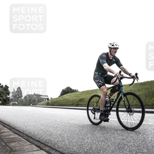 21.06.2026 - 29. Vierlanden-Triathlon H.Heesch http://msf.ph/oto/9905901 21.06.2026 11:19:23 Radfahren 274, 658, 735 meine-sportfotos.de