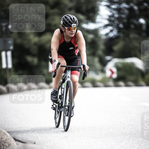 21.06.2026 - 29. Vierlanden-Triathlon H.Heesch http://msf.ph/oto/9905923 21.06.2026 11:40:08 Radfahren 87, 688, 850 meine-sportfotos.de