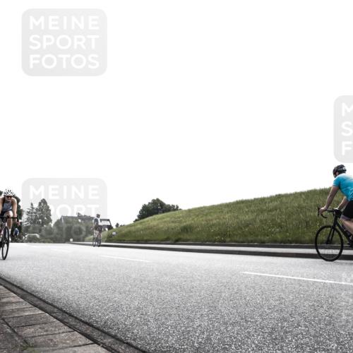 21.06.2026 - 29. Vierlanden-Triathlon H.Heesch http://msf.ph/oto/9905924 21.06.2026 11:20:05 Radfahren 20, 301 meine-sportfotos.de