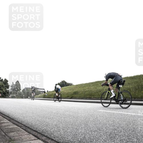 21.06.2026 - 29. Vierlanden-Triathlon H.Heesch http://msf.ph/oto/9905951 21.06.2026 11:20:23 Radfahren  meine-sportfotos.de