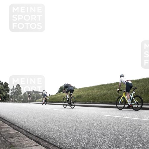21.06.2026 - 29. Vierlanden-Triathlon H.Heesch http://msf.ph/oto/9905959 21.06.2026 11:20:24 Radfahren  meine-sportfotos.de