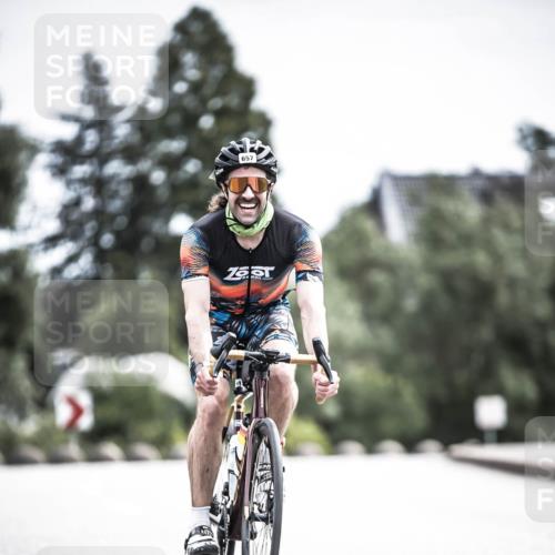 21.06.2026 - 29. Vierlanden-Triathlon H.Heesch http://msf.ph/oto/9905987 21.06.2026 11:43:35 Radfahren 278, 628, 657, 687, 689, 720, 731 meine-sportfotos.de