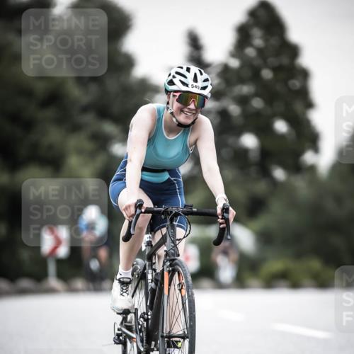 21.06.2026 - 29. Vierlanden-Triathlon H.Heesch http://msf.ph/oto/9905991 21.06.2026 10:24:27 Radfahren 74, 84, 94, 169, 196, 370, 377, 545, 552, 622 meine-sportfotos.de