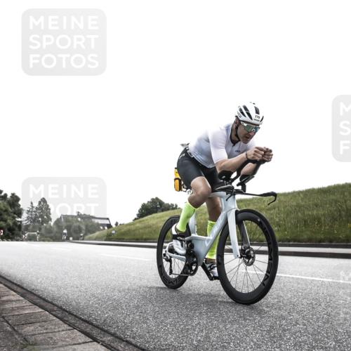 21.06.2026 - 29. Vierlanden-Triathlon H.Heesch http://msf.ph/oto/9905995 21.06.2026 11:21:12 Radfahren 44, 755, 779 meine-sportfotos.de