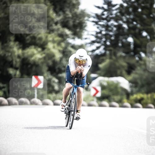 21.06.2026 - 29. Vierlanden-Triathlon H.Heesch http://msf.ph/oto/9905999 21.06.2026 11:44:05 Radfahren 123, 822 meine-sportfotos.de