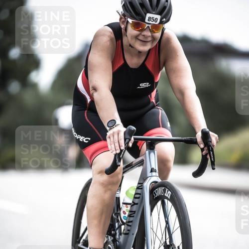 21.06.2026 - 29. Vierlanden-Triathlon H.Heesch http://msf.ph/oto/9906000 21.06.2026 11:40:09 Radfahren 87, 688, 850 meine-sportfotos.de