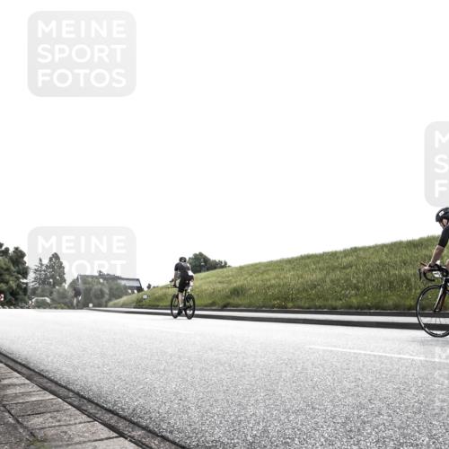 21.06.2026 - 29. Vierlanden-Triathlon H.Heesch http://msf.ph/oto/9906001 21.06.2026 11:22:02 Radfahren  meine-sportfotos.de