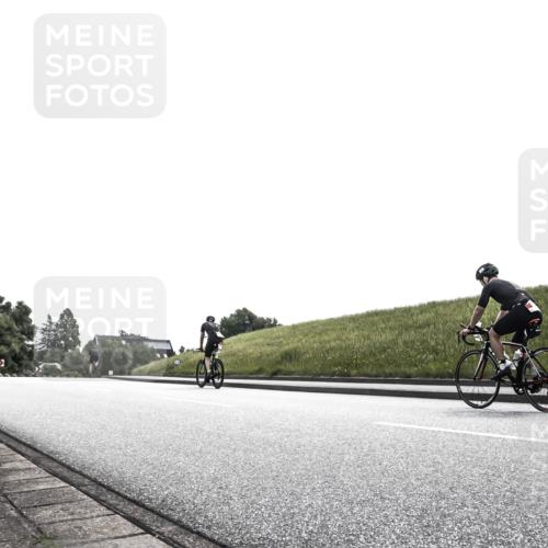 21.06.2026 - 29. Vierlanden-Triathlon H.Heesch http://msf.ph/oto/9906004 21.06.2026 11:22:02 Radfahren  meine-sportfotos.de