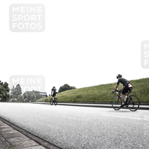 21.06.2026 - 29. Vierlanden-Triathlon H.Heesch http://msf.ph/oto/9906008 21.06.2026 11:22:03 Radfahren  meine-sportfotos.de