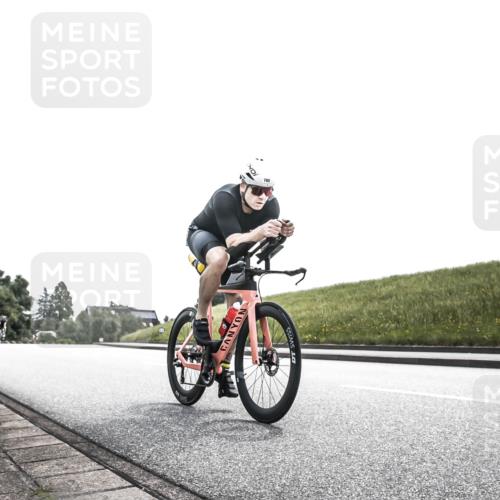 21.06.2026 - 29. Vierlanden-Triathlon H.Heesch http://msf.ph/oto/9906022 21.06.2026 11:22:29 Radfahren 96, 780, 785 meine-sportfotos.de