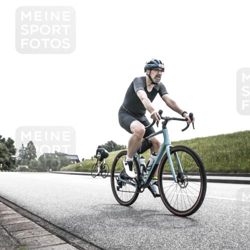21.06.2026 - 29. Vierlanden-Triathlon H.Heesch http://msf.ph/oto/9906028 21.06.2026 11:22:34 Radfahren 767 meine-sportfotos.de