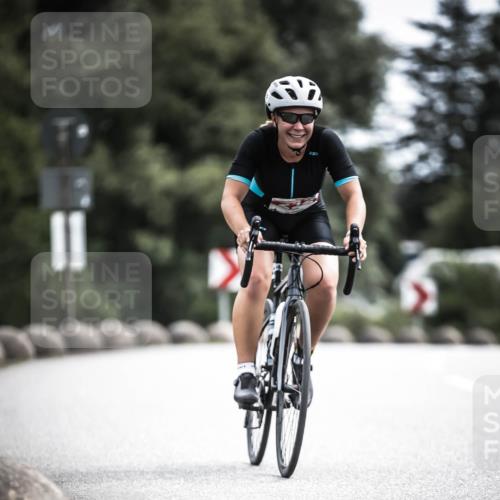 21.06.2026 - 29. Vierlanden-Triathlon H.Heesch http://msf.ph/oto/9906029 21.06.2026 11:40:17 Radfahren 232, 688 meine-sportfotos.de