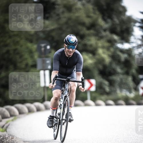 21.06.2026 - 29. Vierlanden-Triathlon H.Heesch http://msf.ph/oto/9906073 21.06.2026 11:44:18 Radfahren 710, 715, 805 meine-sportfotos.de