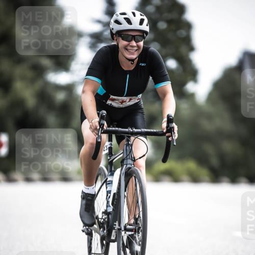 21.06.2026 - 29. Vierlanden-Triathlon H.Heesch http://msf.ph/oto/9906077 21.06.2026 11:40:18 Radfahren 232, 287, 688 meine-sportfotos.de