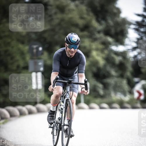 21.06.2026 - 29. Vierlanden-Triathlon H.Heesch http://msf.ph/oto/9906078 21.06.2026 11:44:18 Radfahren 710, 715, 805 meine-sportfotos.de