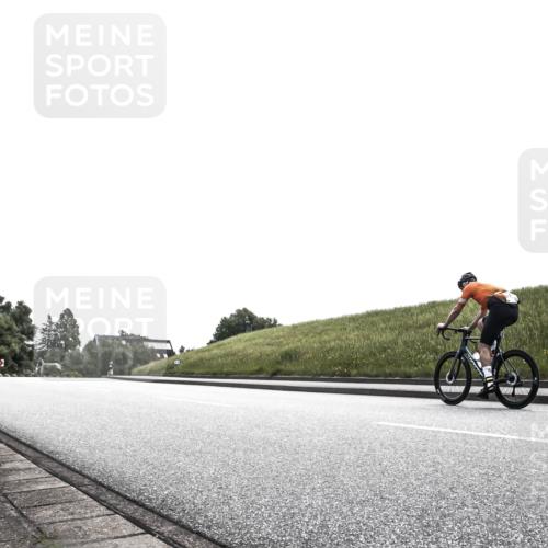 21.06.2026 - 29. Vierlanden-Triathlon H.Heesch http://msf.ph/oto/9906082 21.06.2026 11:24:34 Radfahren 281, 772 meine-sportfotos.de
