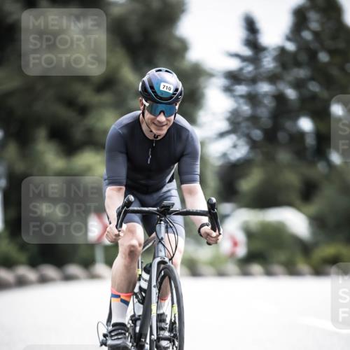 21.06.2026 - 29. Vierlanden-Triathlon H.Heesch http://msf.ph/oto/9906096 21.06.2026 11:44:19 Radfahren 710, 715, 805 meine-sportfotos.de