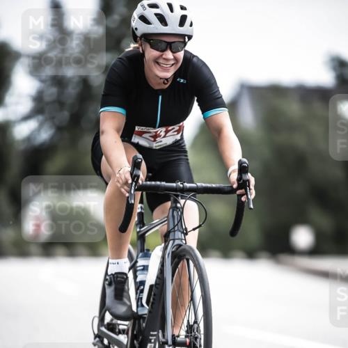 21.06.2026 - 29. Vierlanden-Triathlon H.Heesch http://msf.ph/oto/9906098 21.06.2026 11:40:18 Radfahren 232, 287, 688 meine-sportfotos.de