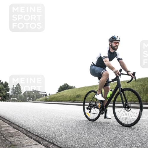 21.06.2026 - 29. Vierlanden-Triathlon H.Heesch http://msf.ph/oto/9906116 21.06.2026 11:26:26 Radfahren 754 meine-sportfotos.de