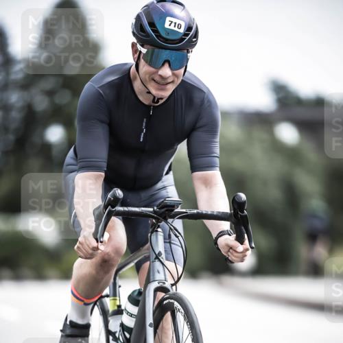 21.06.2026 - 29. Vierlanden-Triathlon H.Heesch http://msf.ph/oto/9906123 21.06.2026 11:44:19 Radfahren 710, 715, 805 meine-sportfotos.de