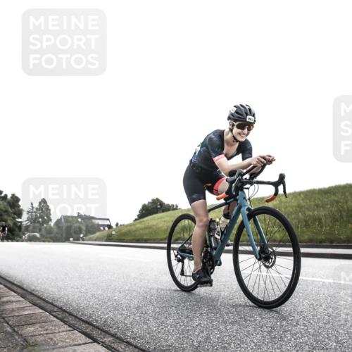 21.06.2026 - 29. Vierlanden-Triathlon H.Heesch http://msf.ph/oto/9906124 21.06.2026 11:26:50 Radfahren 863, 900 meine-sportfotos.de