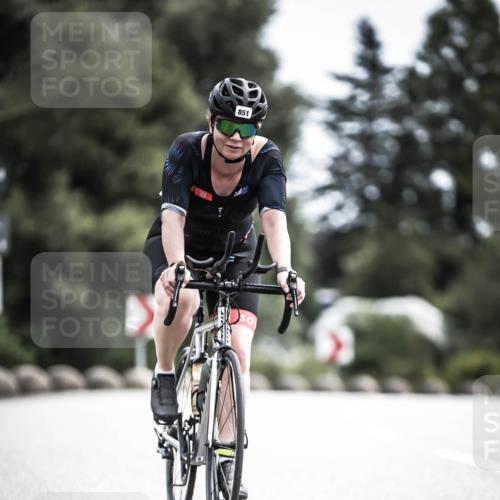 21.06.2026 - 29. Vierlanden-Triathlon H.Heesch http://msf.ph/oto/9906125 21.06.2026 11:40:50 Radfahren 851 meine-sportfotos.de